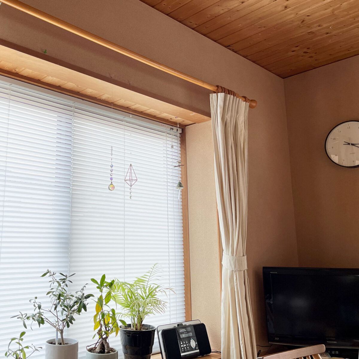 レースカーテンからアカリナへ。視線を遮りつつ、お部屋の明るさキープ! - あかりラボ