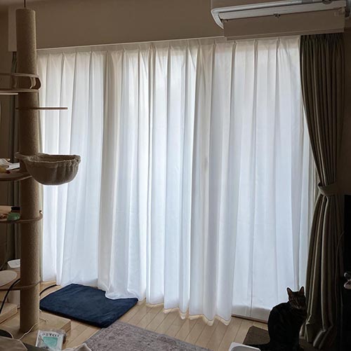 薄く明るく、室内が透けにくいカーテンを探していました