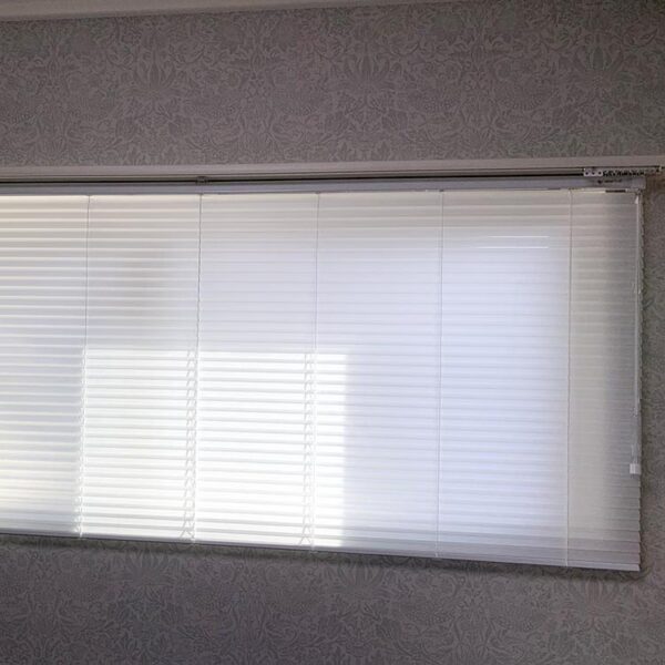 これまでは遮像レースカーテンを閉め切っていましたが明るさが感じられたりして、満足しています