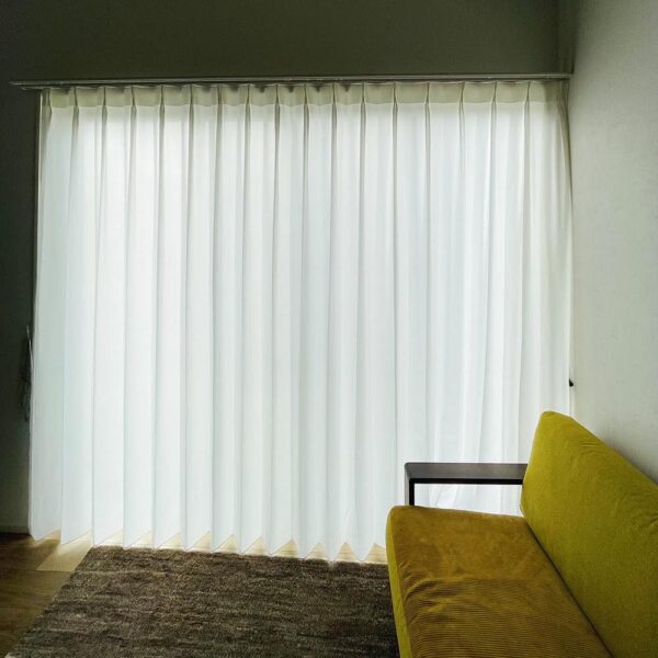 朝見ると部屋全体が明るくビックリしました！