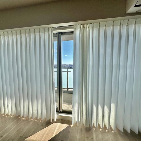 引っ越しに伴い、初めてオーダーカーテンを注文。とても満足しています