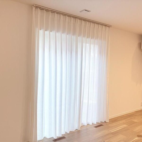 イメージ通り軽やかで明るいので満足しています