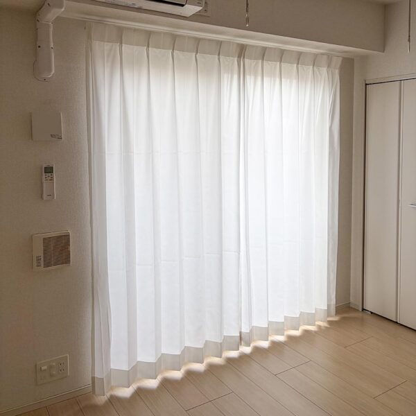 夜も外から透けないためこの1枚で十分です。