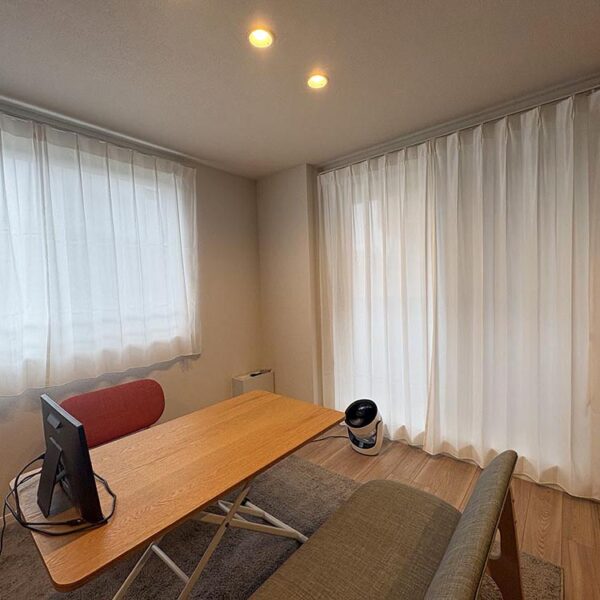 パッと部屋が明るくなり、大変満足しています。