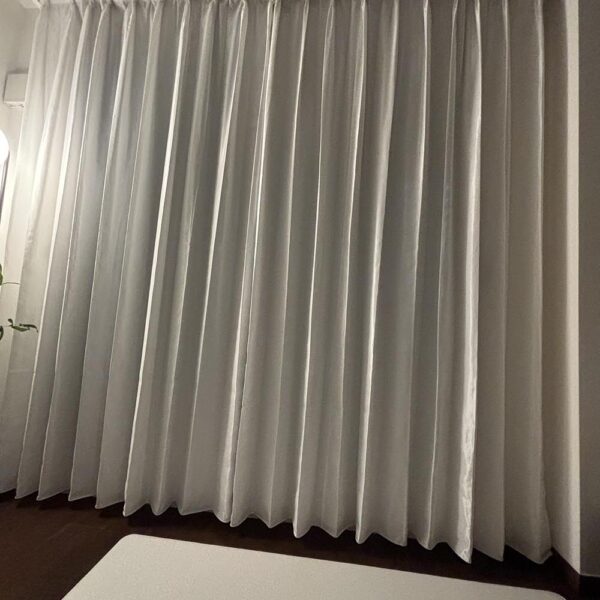 お値段も手頃で、ホテルライクを目指す我が家にはぴったりだと思い購入を決定